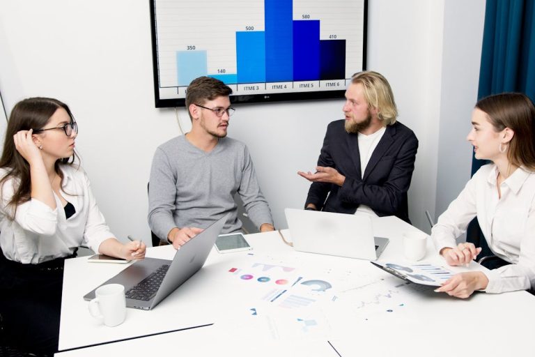 Executive Search vs Recruitment Agencies in Romania